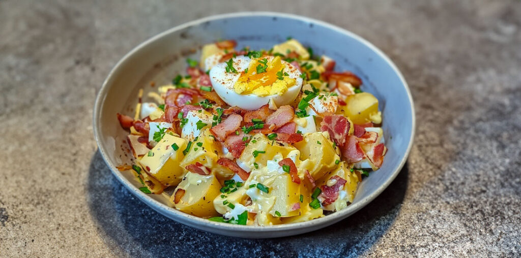 Salade de Pommes de Terre, Lardons et Œufs – Cuisine